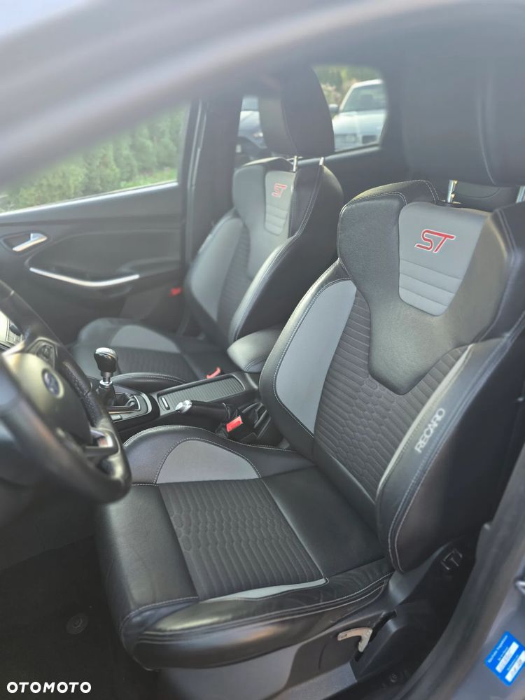 Ford Focus 2.0 TDCi ST-2 - 6