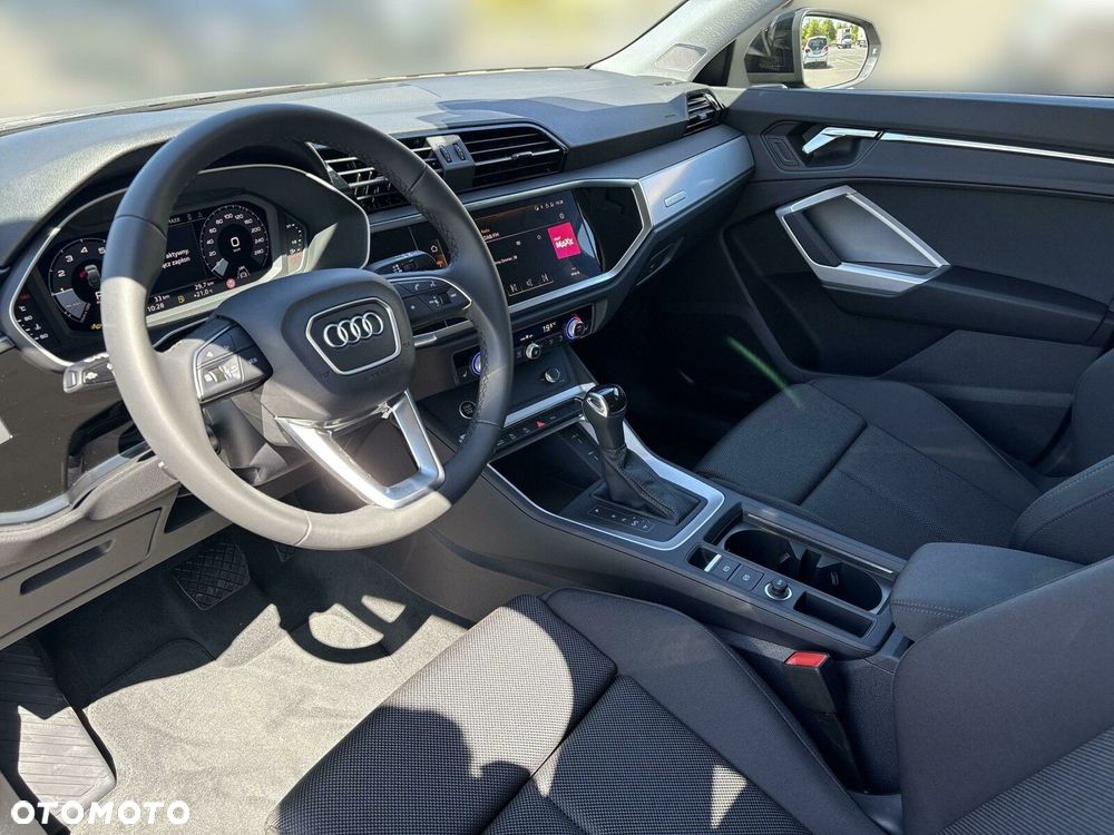 Audi Q3 Sportback - 12