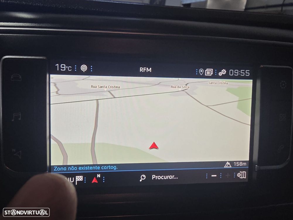 Peugeot Traveller - 12