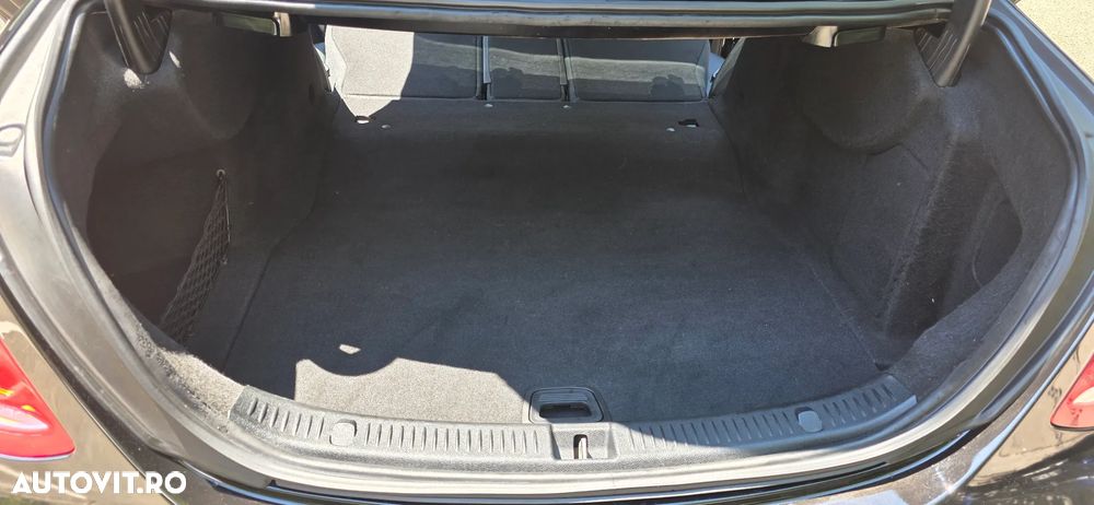 Mercedes-Benz E 220 d 9G-TRONIC AMG Line - 8