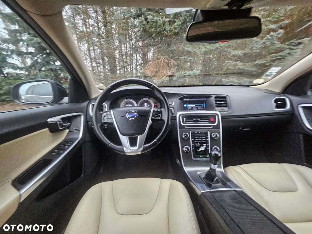 Volvo V60 DRIVe Summum - 23