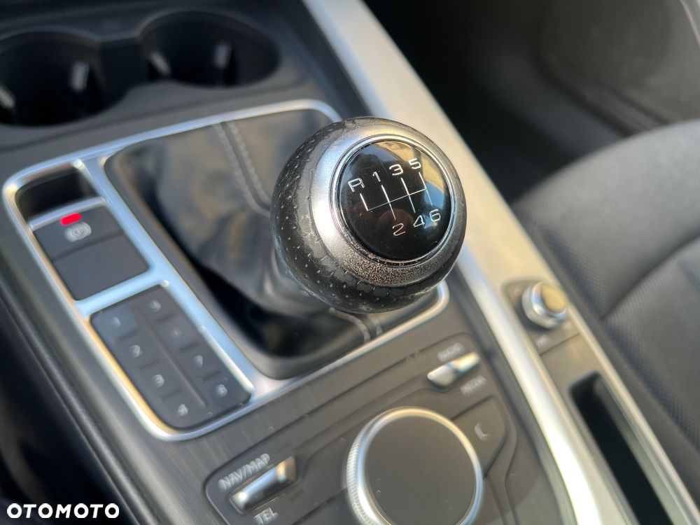 Audi A4 Avant 2.0 TDI DPF Ambiente - 23
