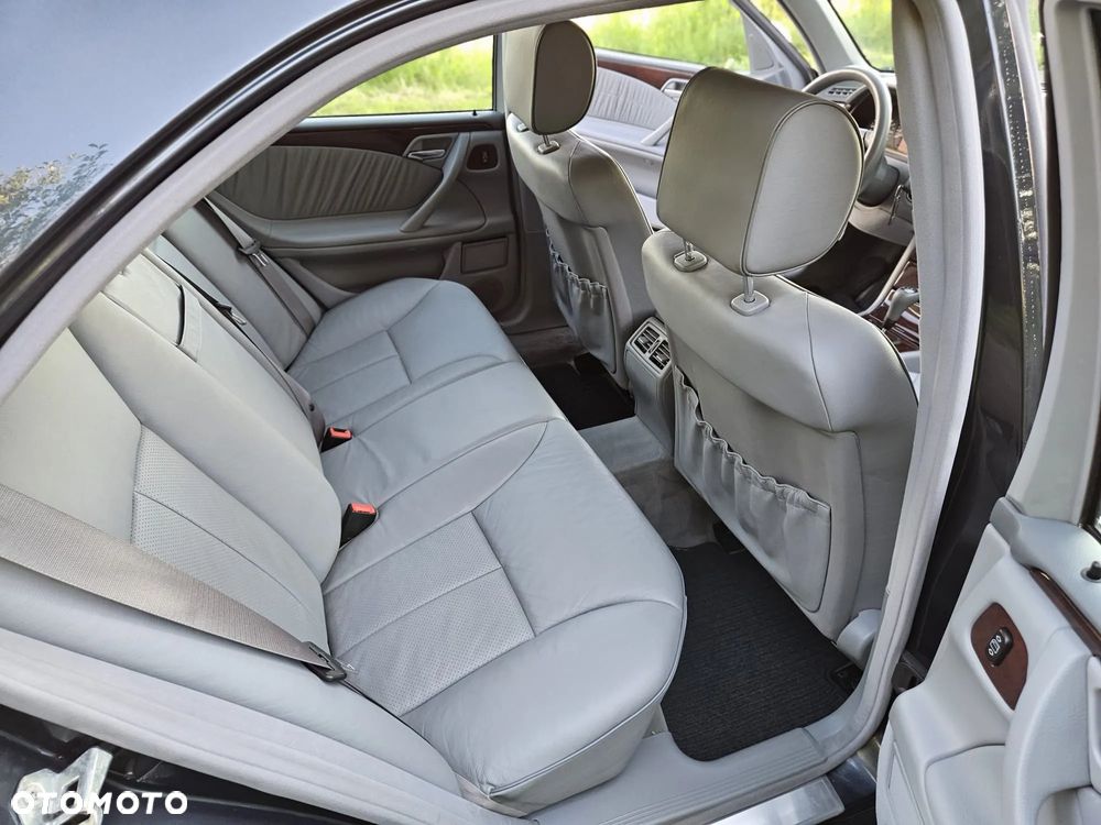 Mercedes-Benz Klasa E 430 4 Matic Elegance - 6