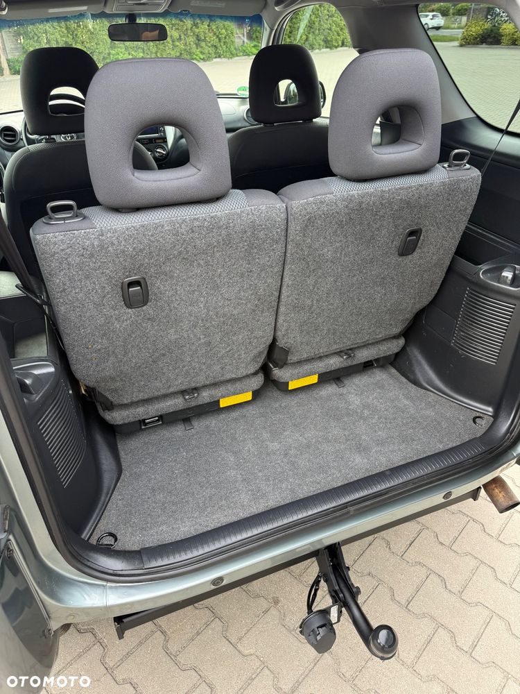 Toyota RAV4 - 29