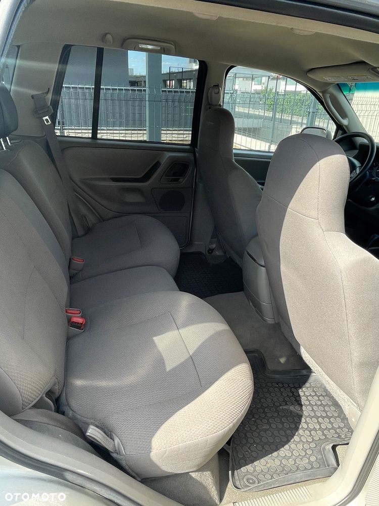 Jeep Grand Cherokee 4.0 Laredo - 6