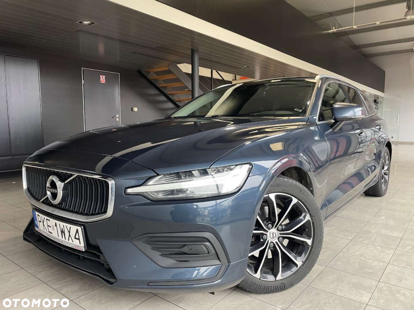 Volvo V60 D3 Momentum Pro - 1