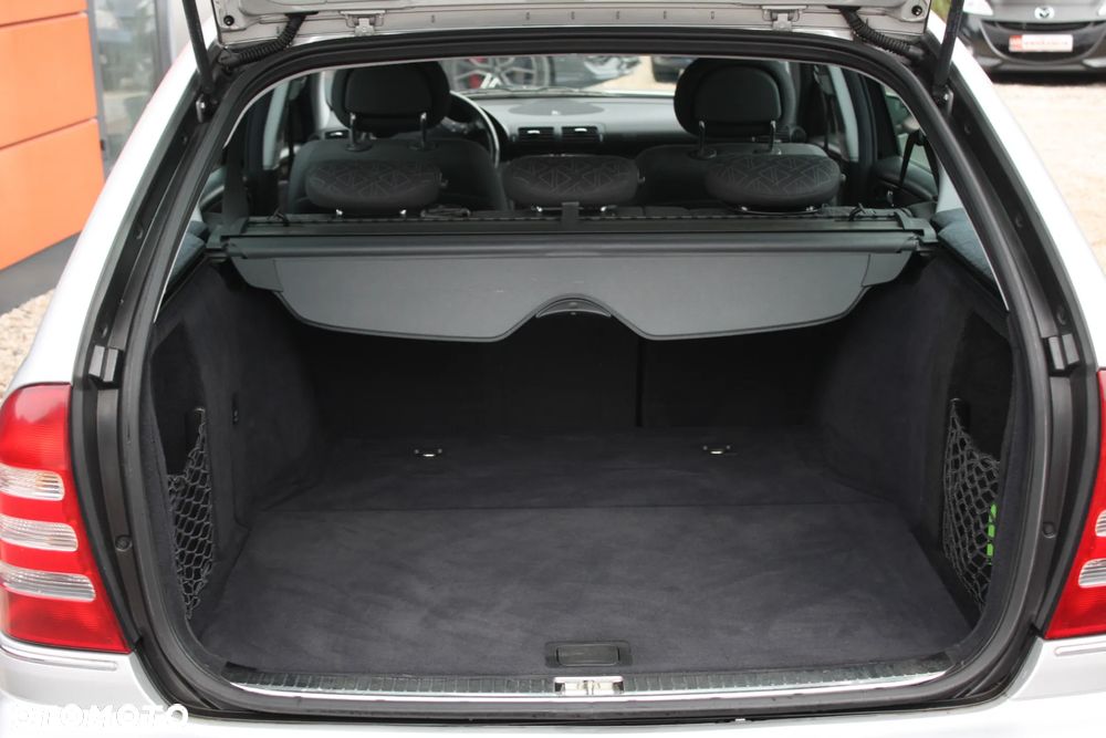 Mercedes-Benz Klasa C 180 T Kompressor Automatik Elegance - 19