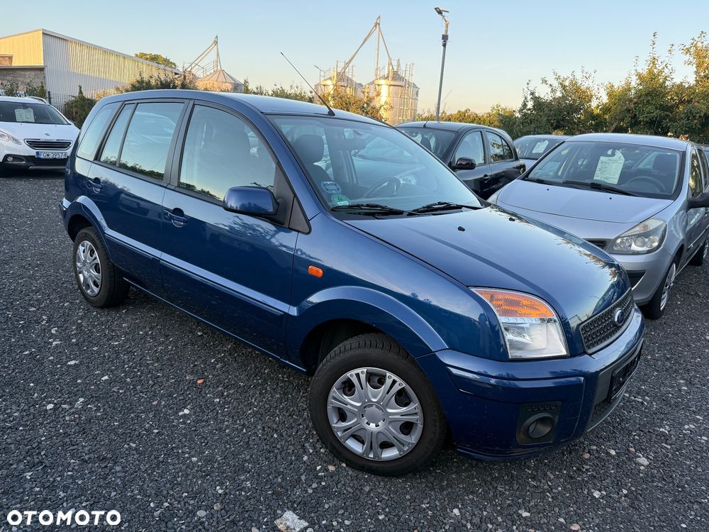 Ford Fusion - 1