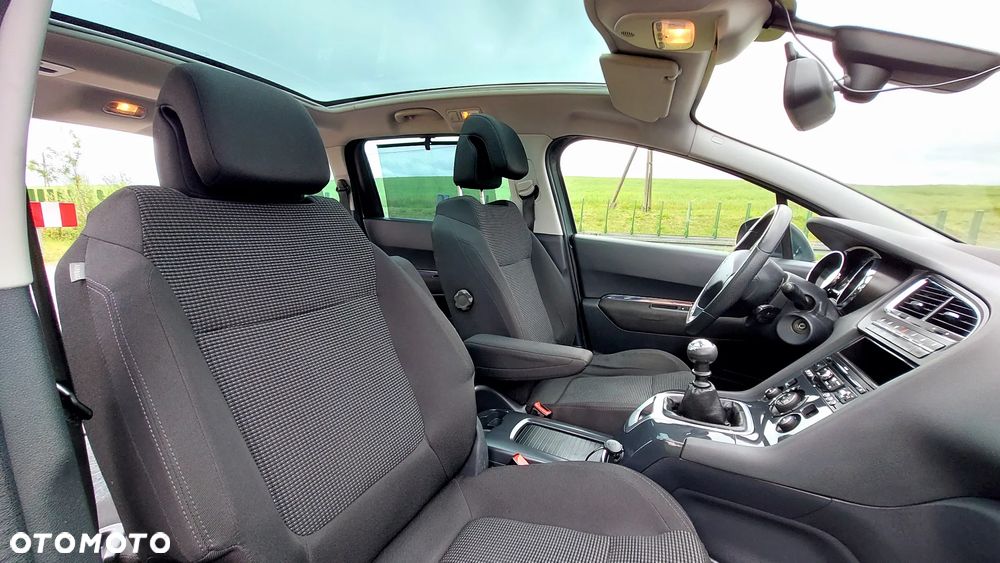 Peugeot 5008 - 10