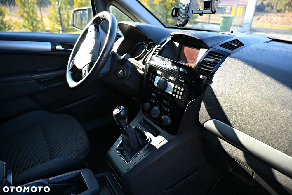 Opel Zafira 1.8 - 15