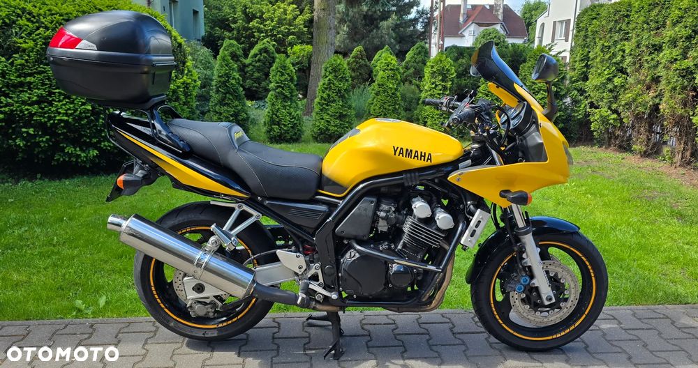 Yamaha FZS - 14