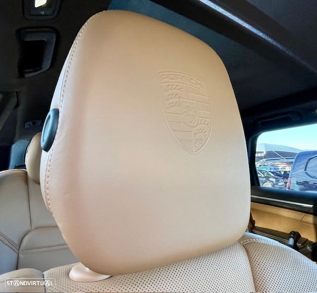 Porsche Cayenne Turbo S Tiptronic S - 5