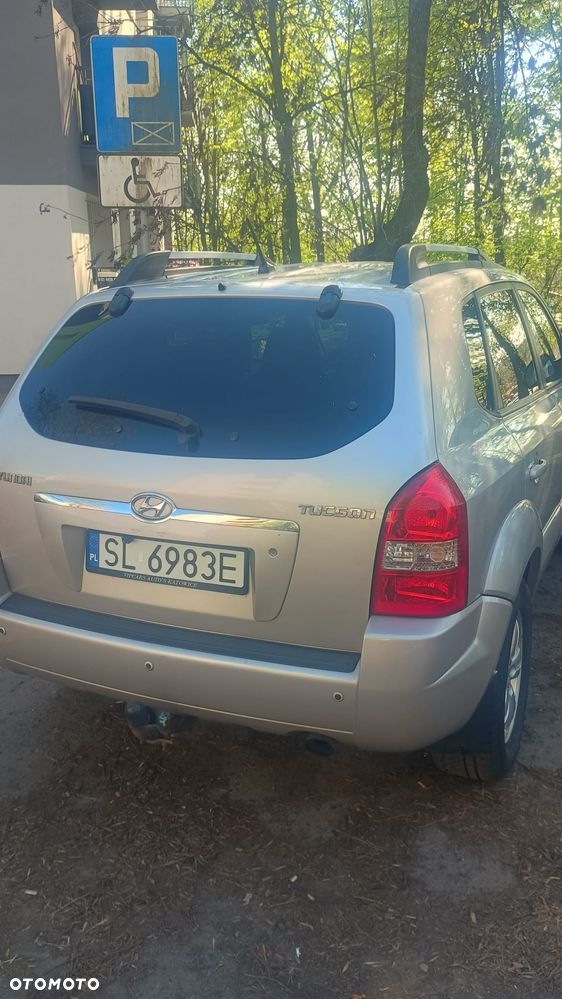 Hyundai Tucson 2.0 2WD Team 08 - 1