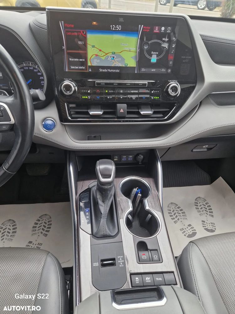 Toyota Highlander 2.5 L Dynamic Force 248CP Luxury Pearly - 18
