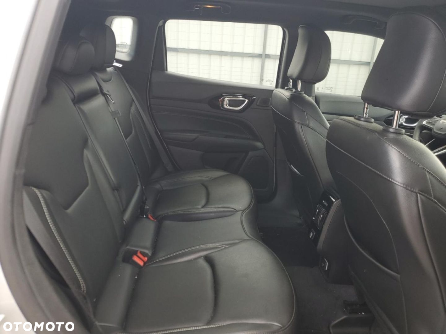 Jeep Compass - 9