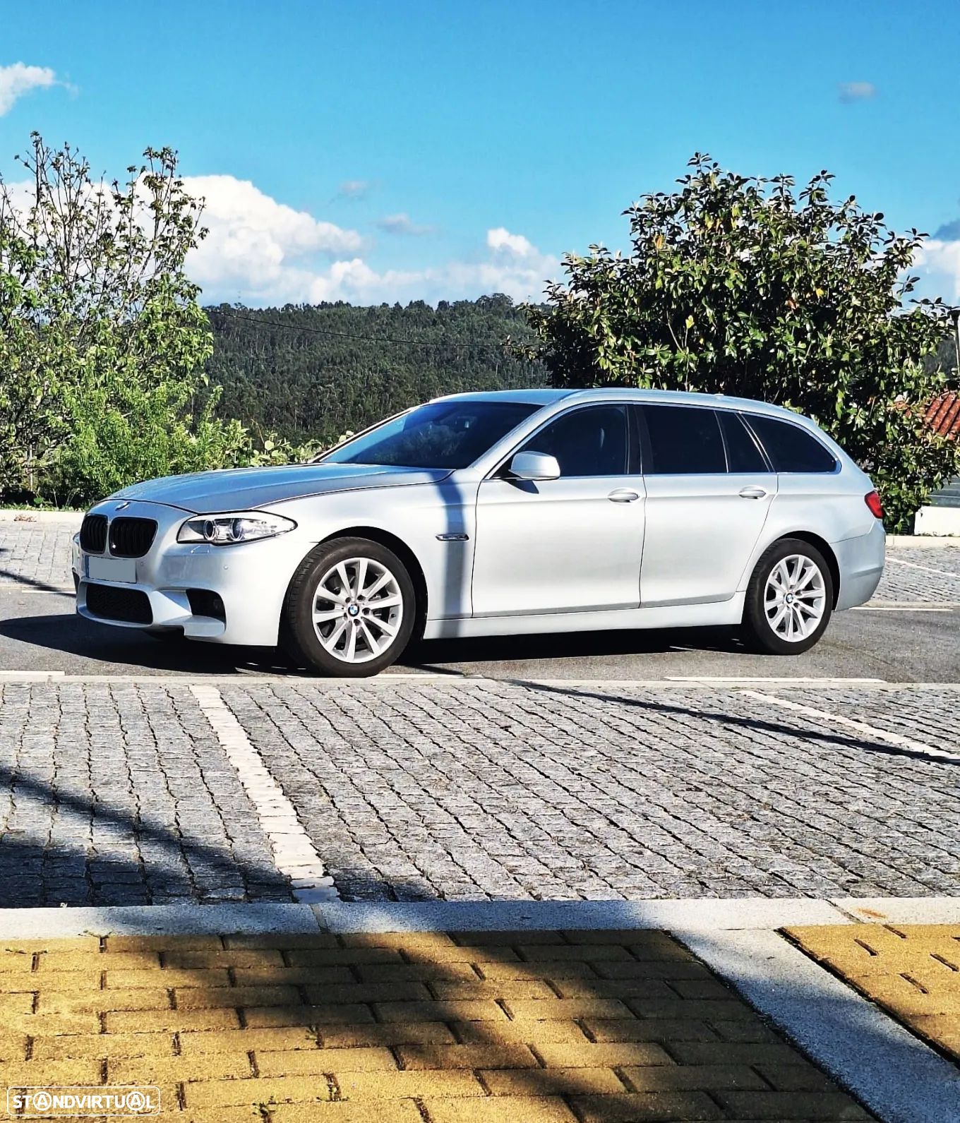 BMW 520 Gran Turismo d Aut. - 1
