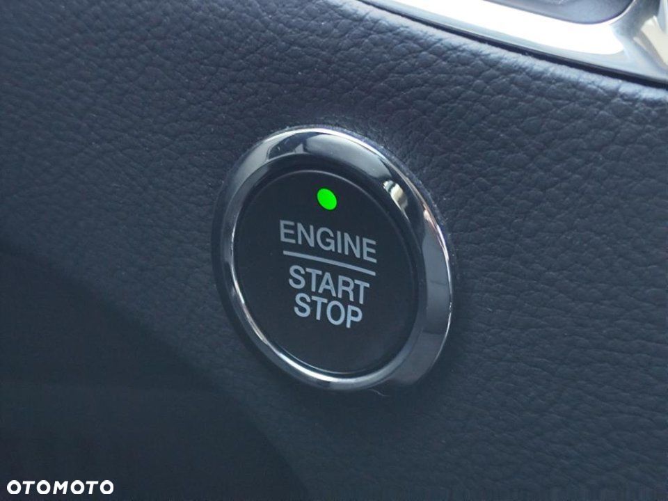 Ford S-Max - 36