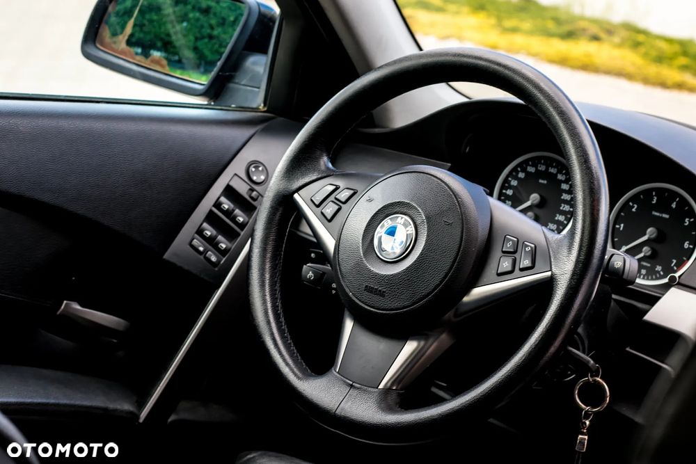 BMW Seria 5 - 12