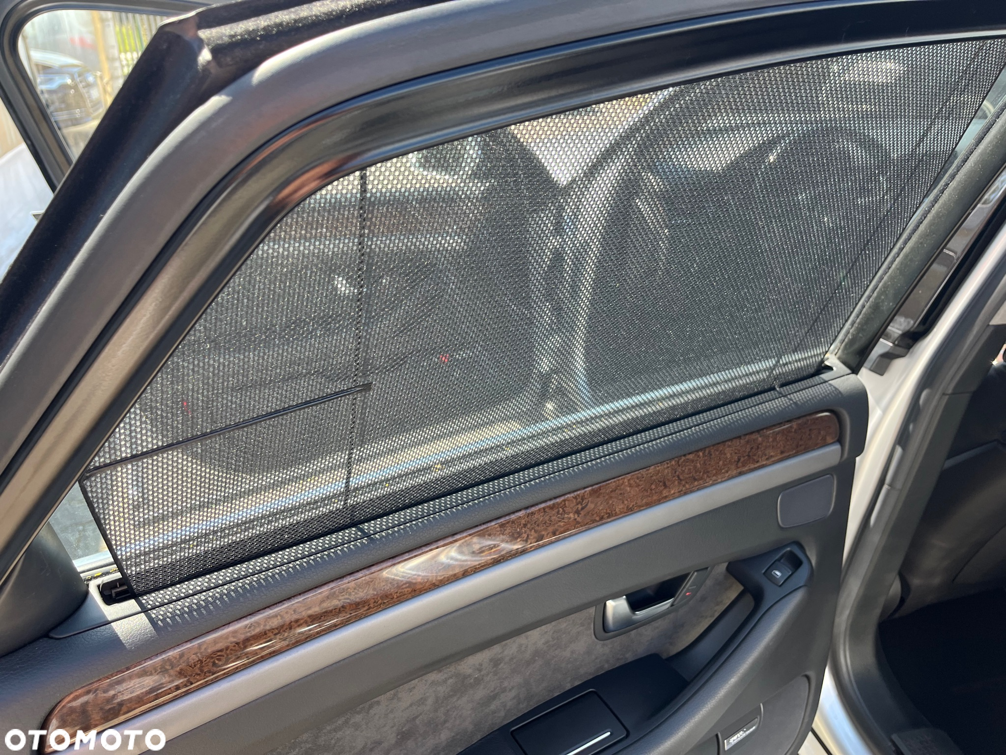 Audi A8 4.2 Quattro - 19