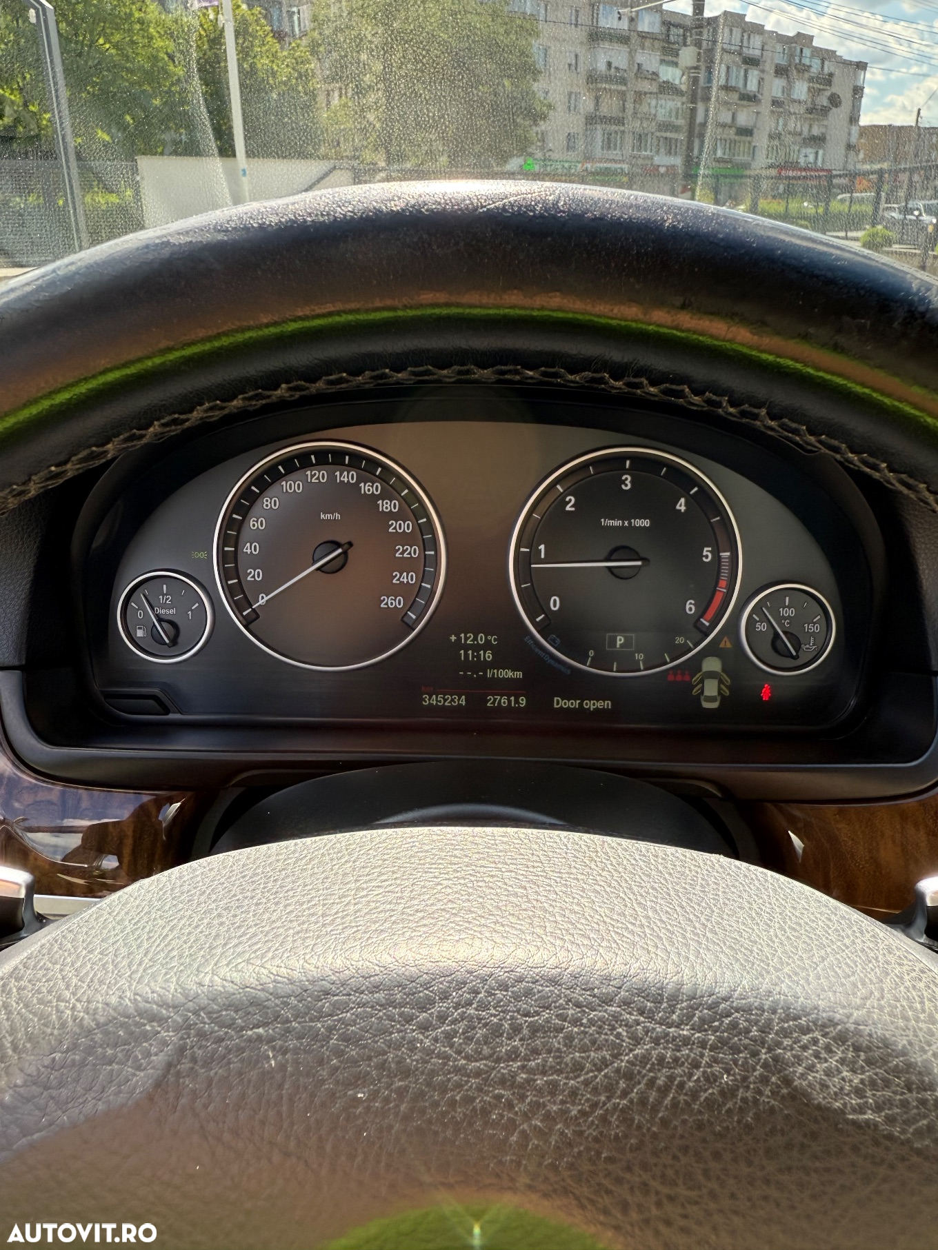 BMW Seria 5 525d xDrive - 9