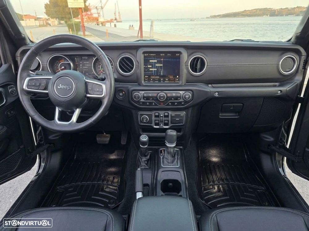 Jeep Wrangler - 7