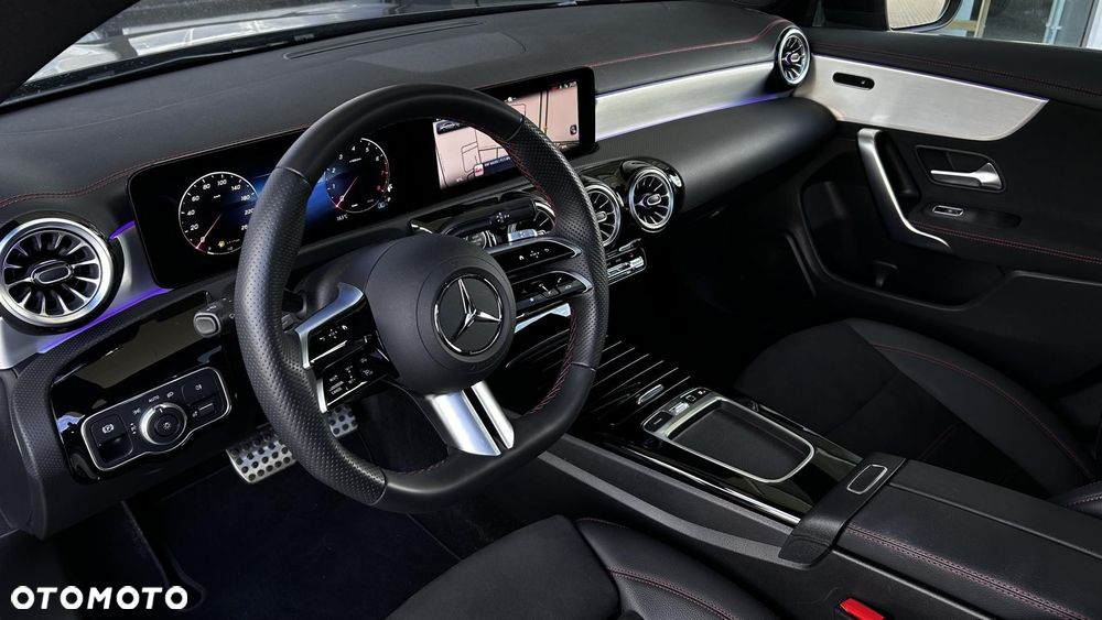 Mercedes-Benz CLA - 10