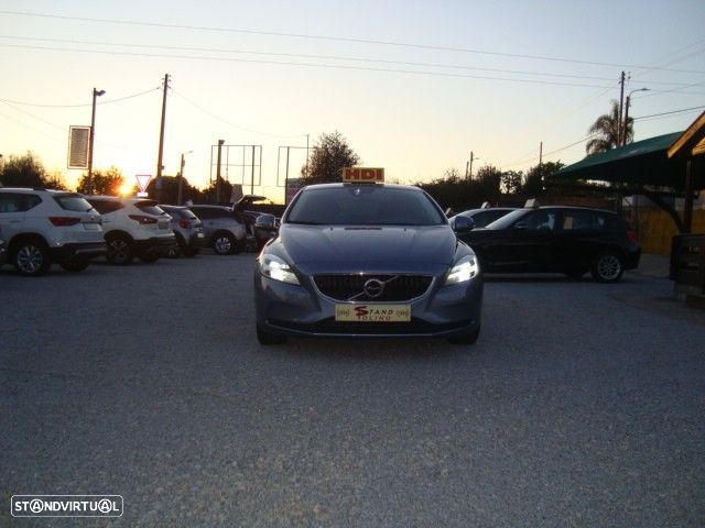 Volvo V40 2.0 D3 R-Design Momentum - 2