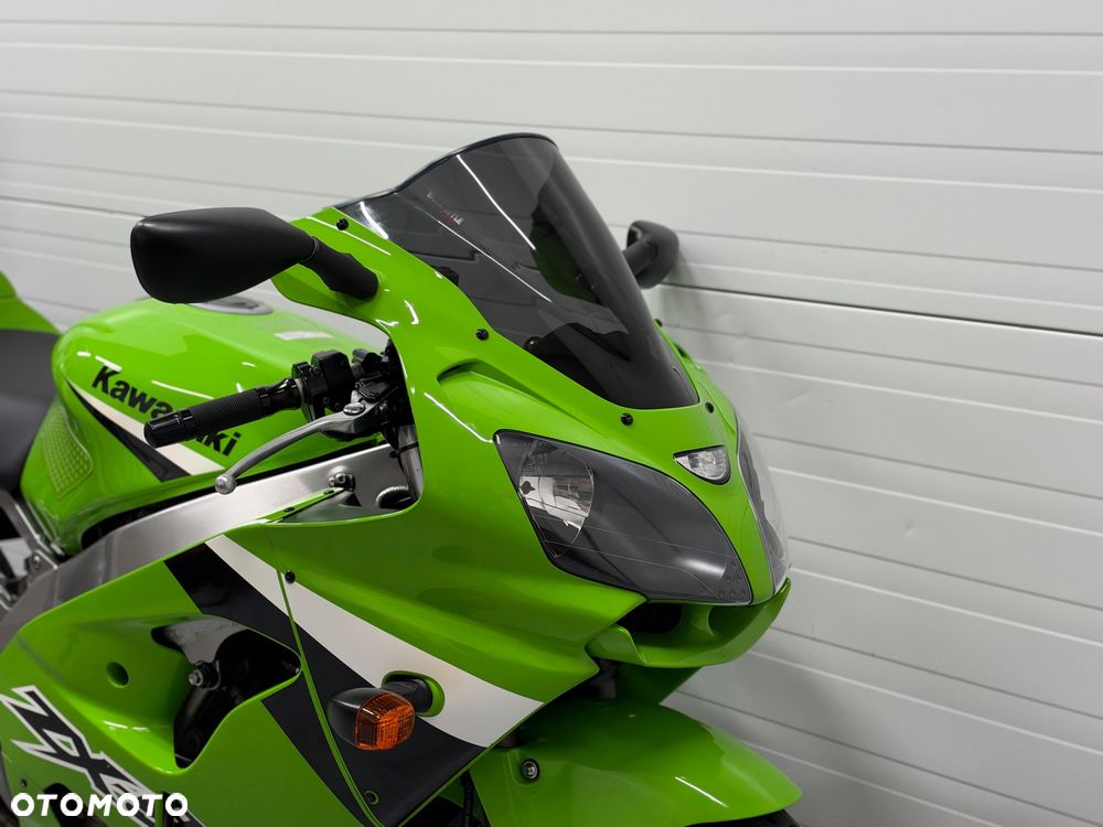 Kawasaki ZXR - 17