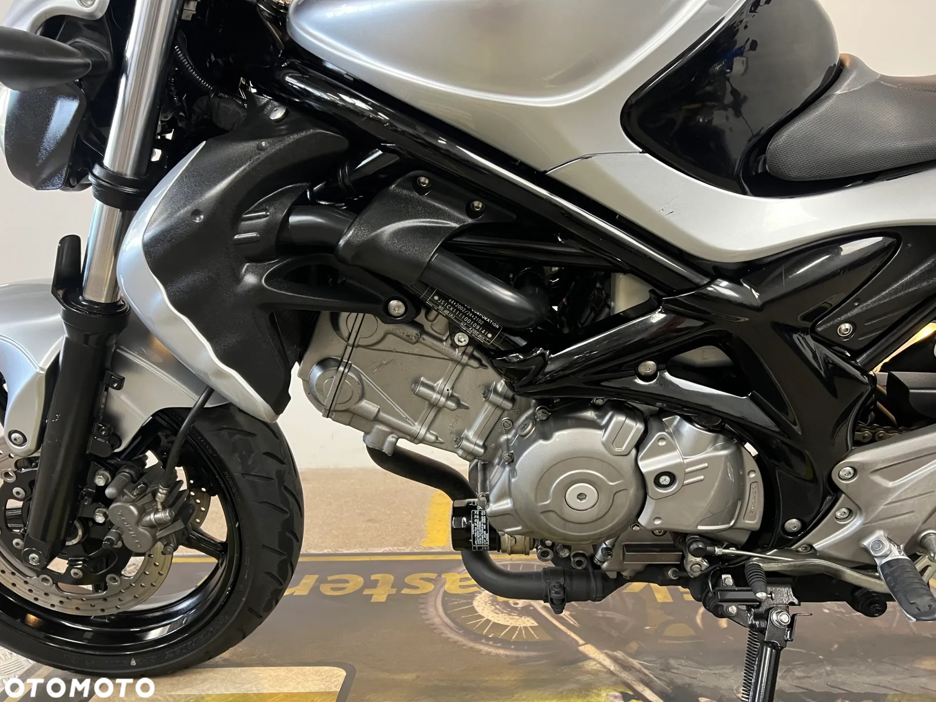 Suzuki Gladius - 24