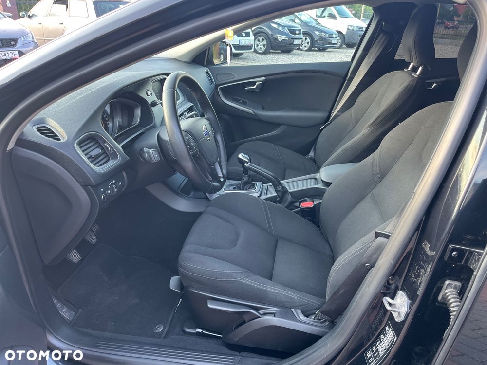 Volvo V40 D4 Momentum - 15