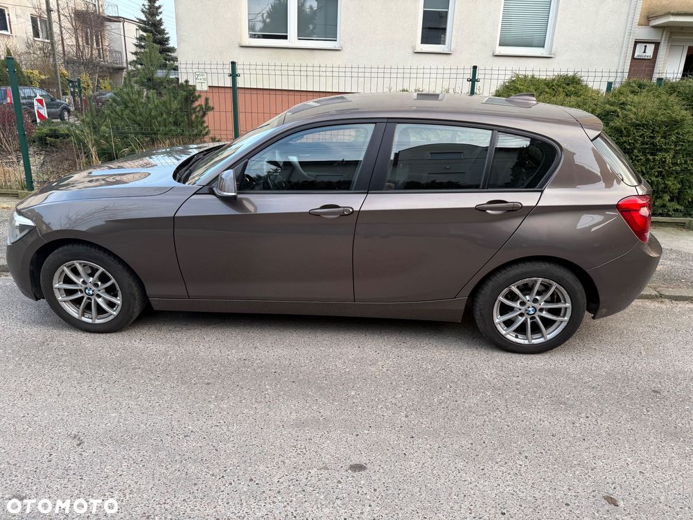 BMW Seria 1 116i - 6