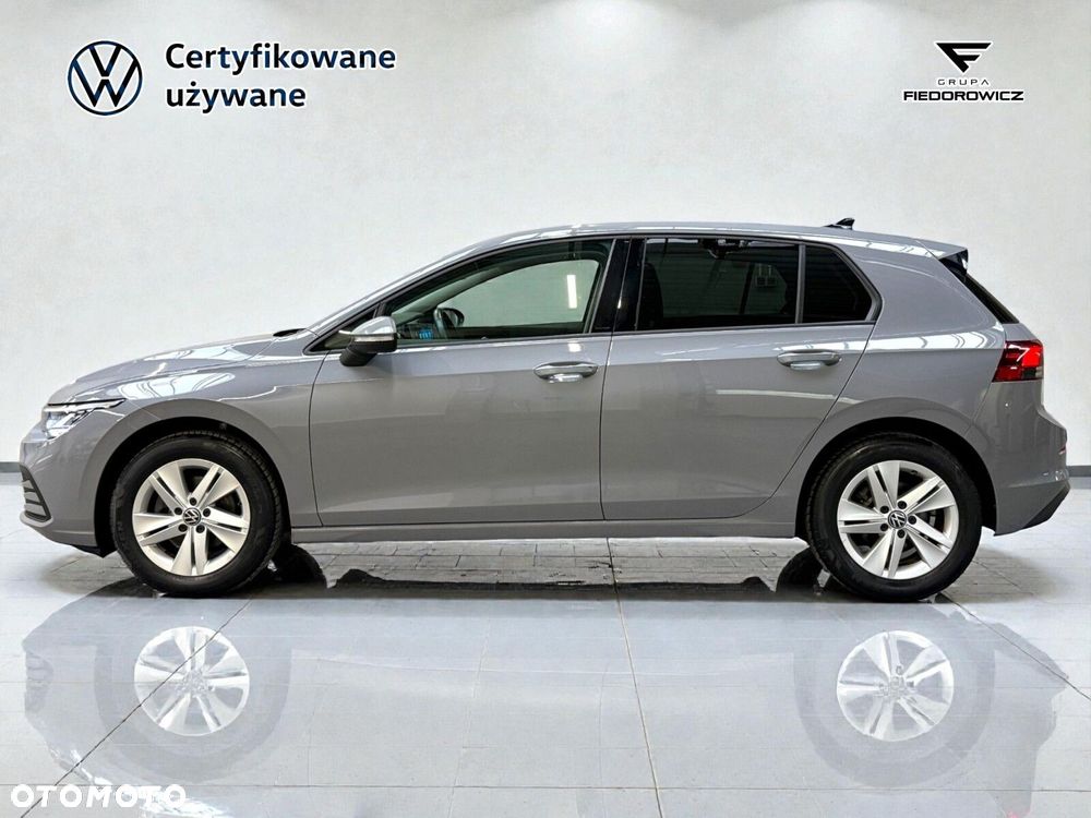 Volkswagen Golf - 6