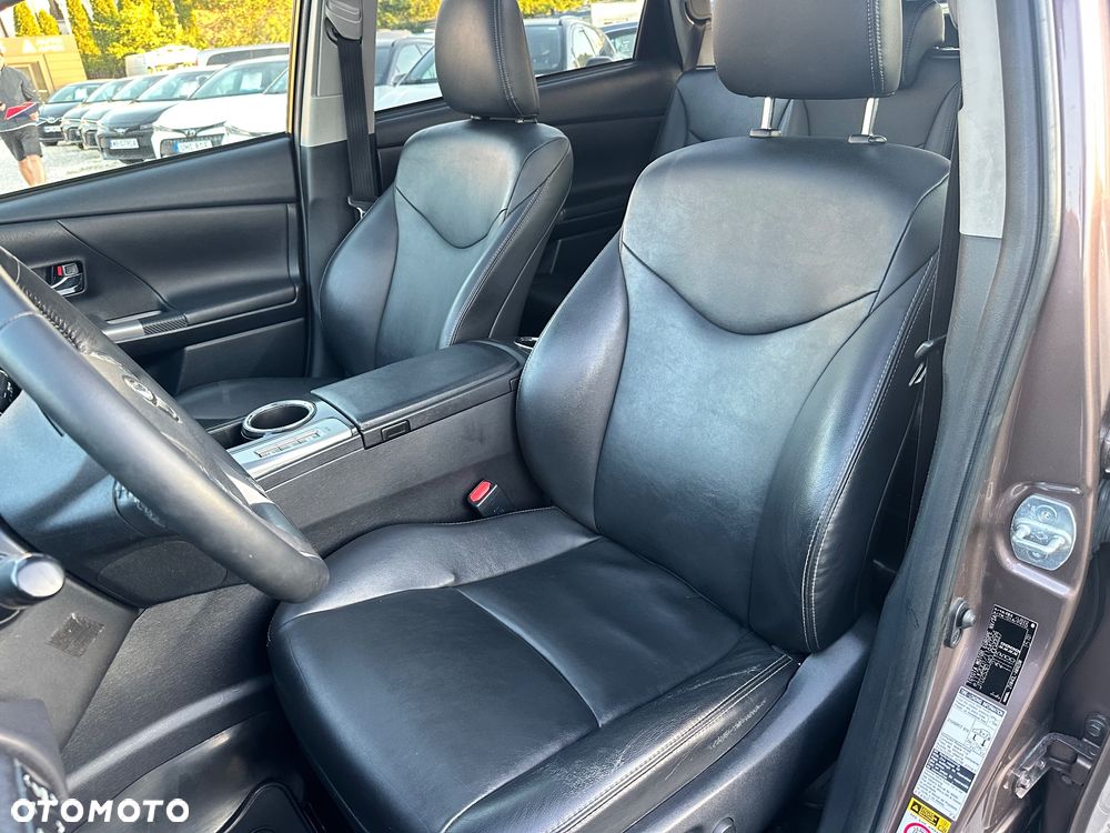 Toyota Prius+ (Hybrid) Executive - 36