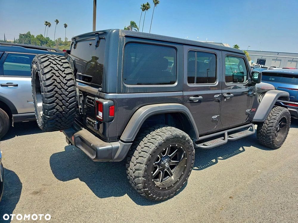Jeep Wrangler - 6