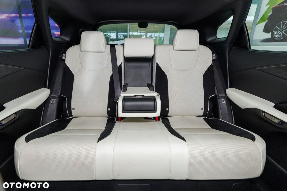 Lexus RX - 21