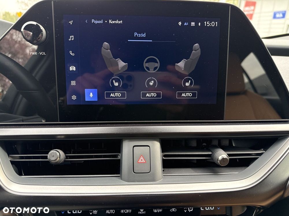 Lexus UX 250h GPF F Sport Design 2WD - 17