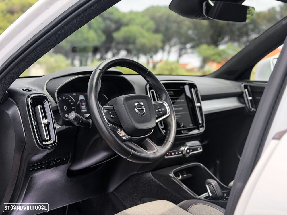 Volvo XC 40 1.5 T5 PHEV Momentum Plus - 8