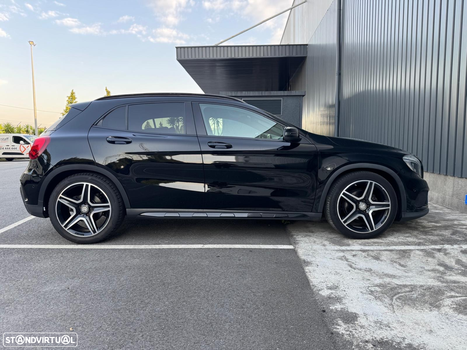 Mercedes-Benz GLA 200 (CDI) d 4Matic 7G-DCT AMG Line - 10