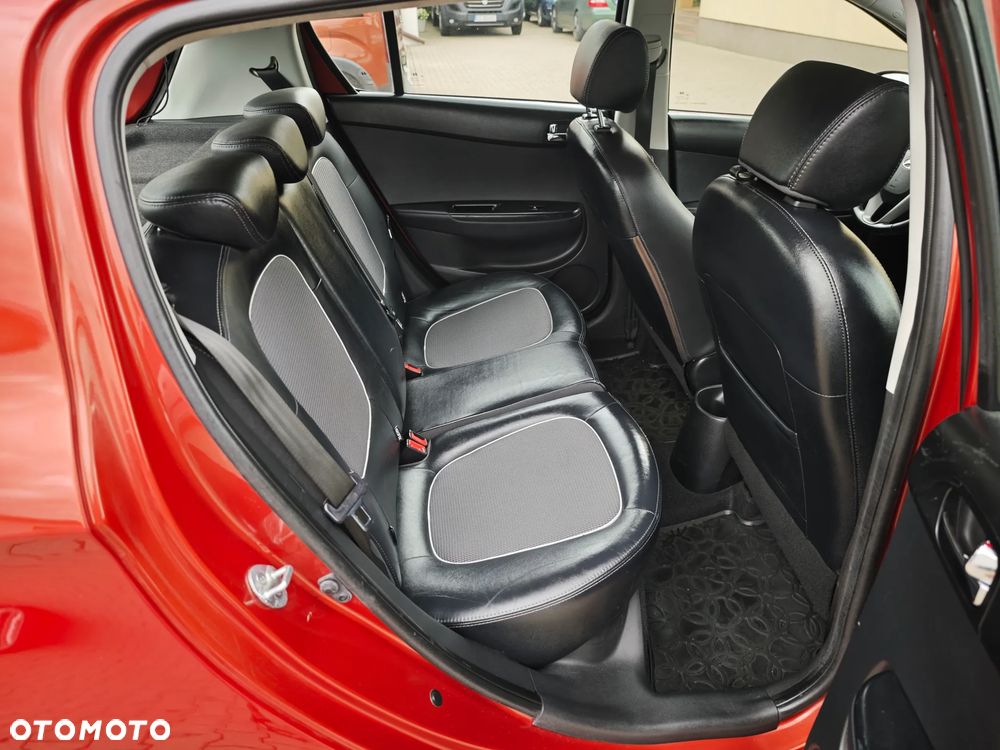 Hyundai i20 1.25 Wersja Jubileuszowa - 17