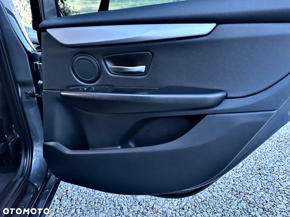 BMW Seria 2 218d Sport-Aut Advantage - 15