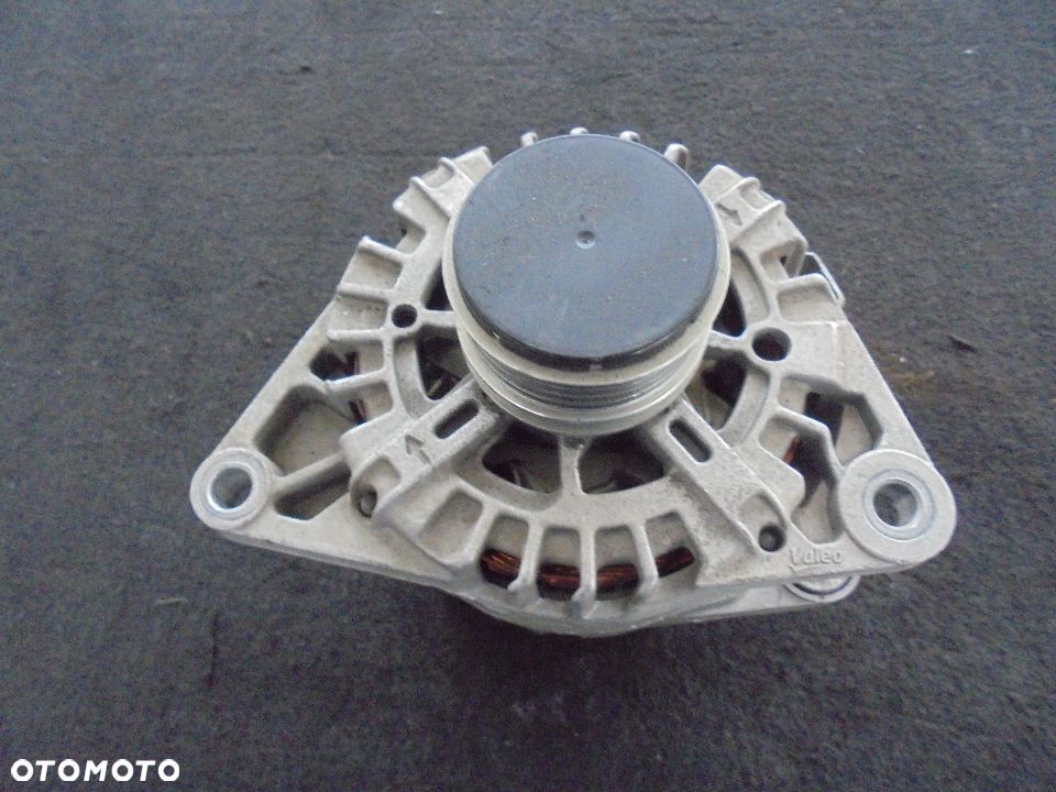 HYUNDAI I40 1,7 CRDI ALTERNATOR - 1