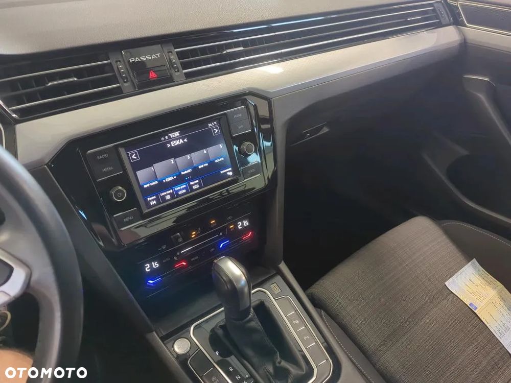 Volkswagen Passat 2.0 TDI EVO Business DSG - 11