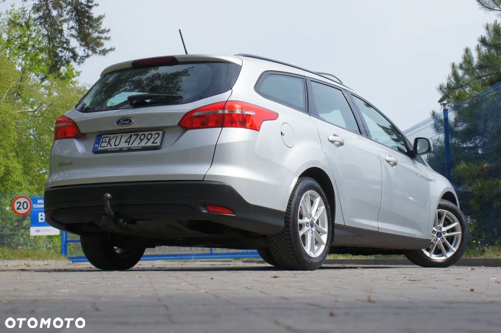 Ford Focus 1.5 TDCi DPF Start-Stopp-System Ambiente - 13