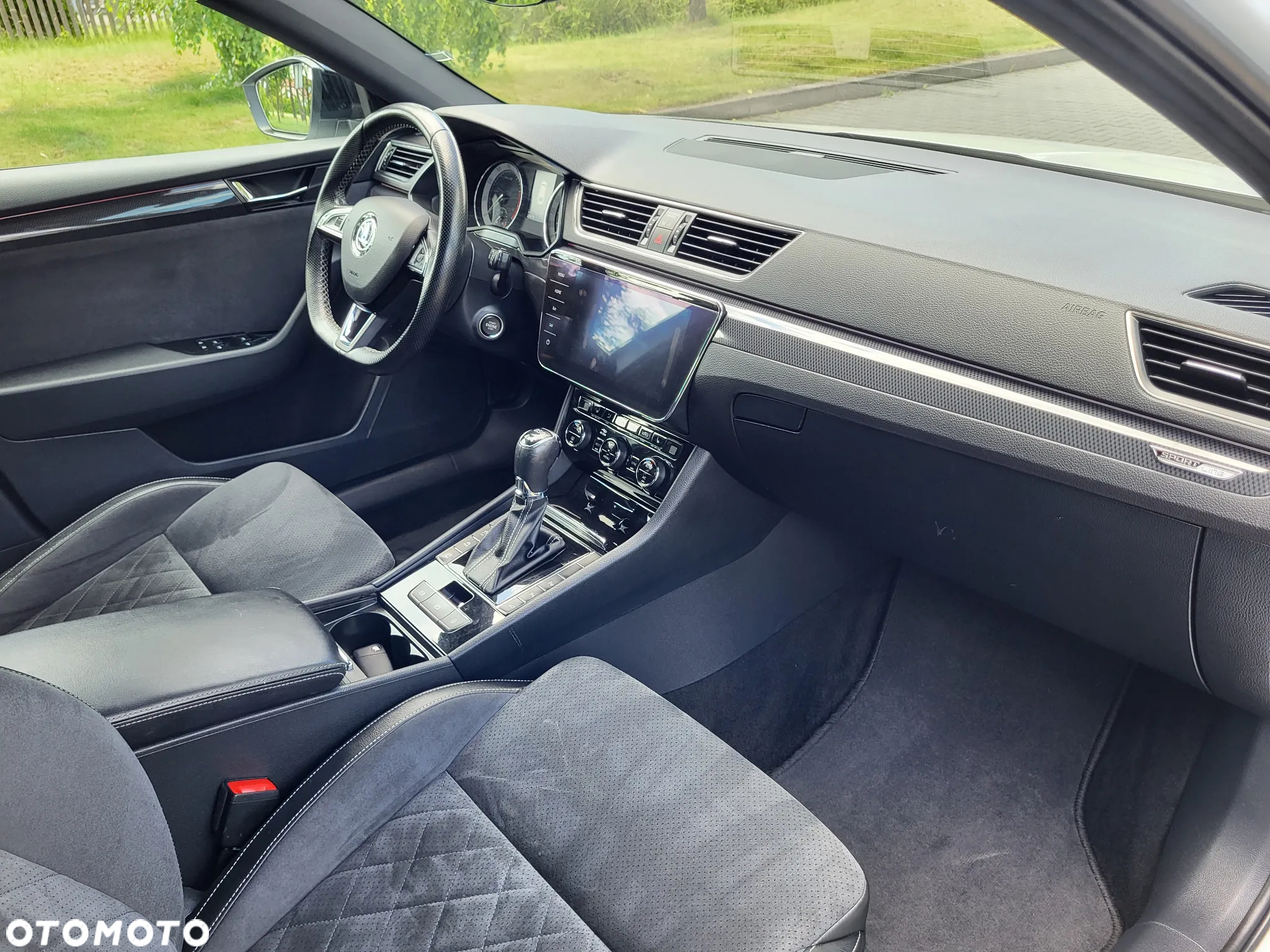 Skoda Superb 2.0 TSI 4x4 DSG Sportline - 23