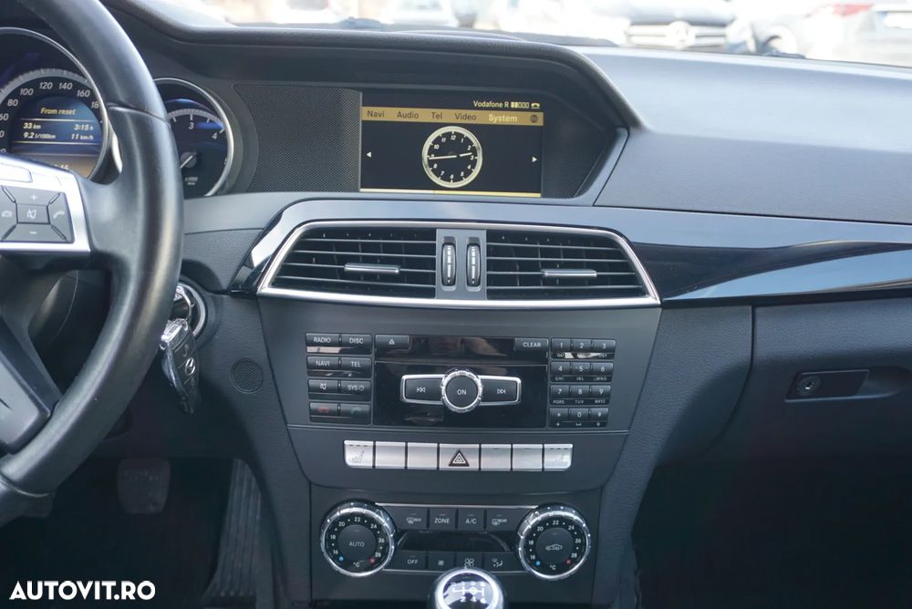 Mercedes-Benz C 220 CDI DPF (BlueEFFICIENCY) - 17