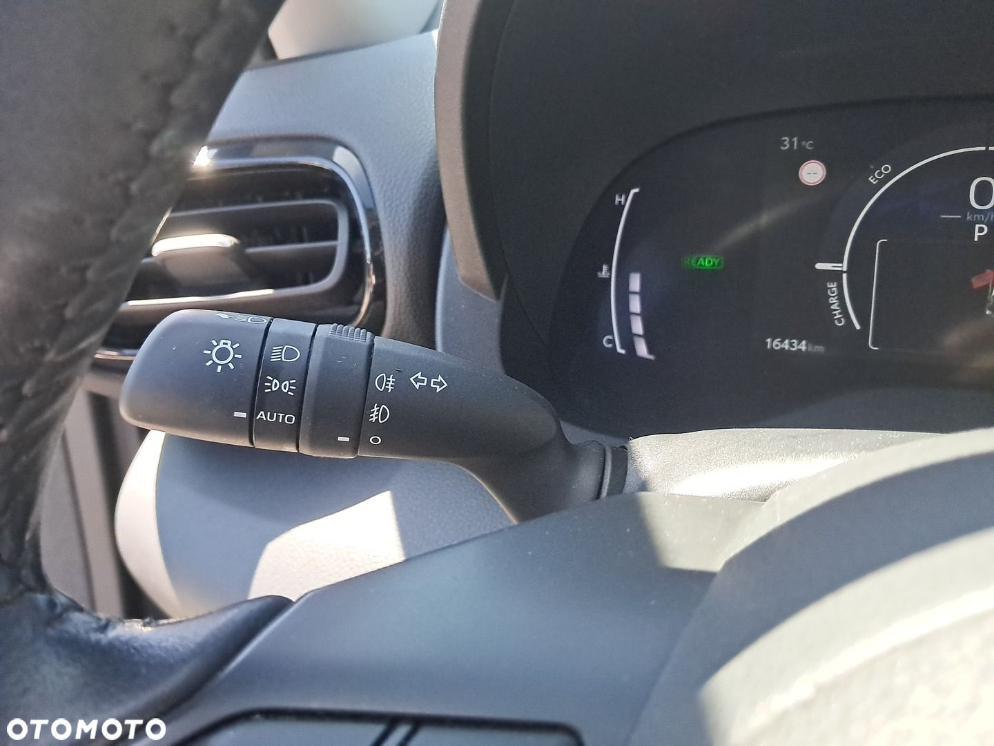 Toyota Yaris - 24
