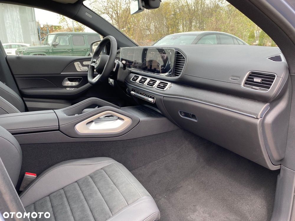 Mercedes-Benz GLE - 23