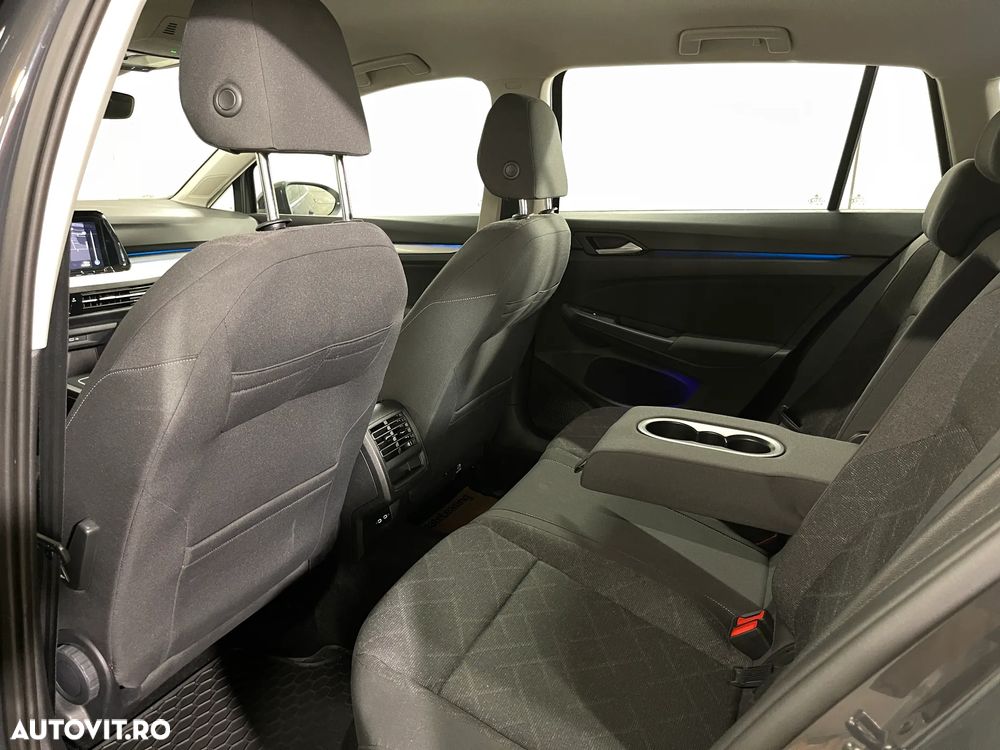 Volkswagen Golf 1.0 eTSI DSG MHEV Life - 12