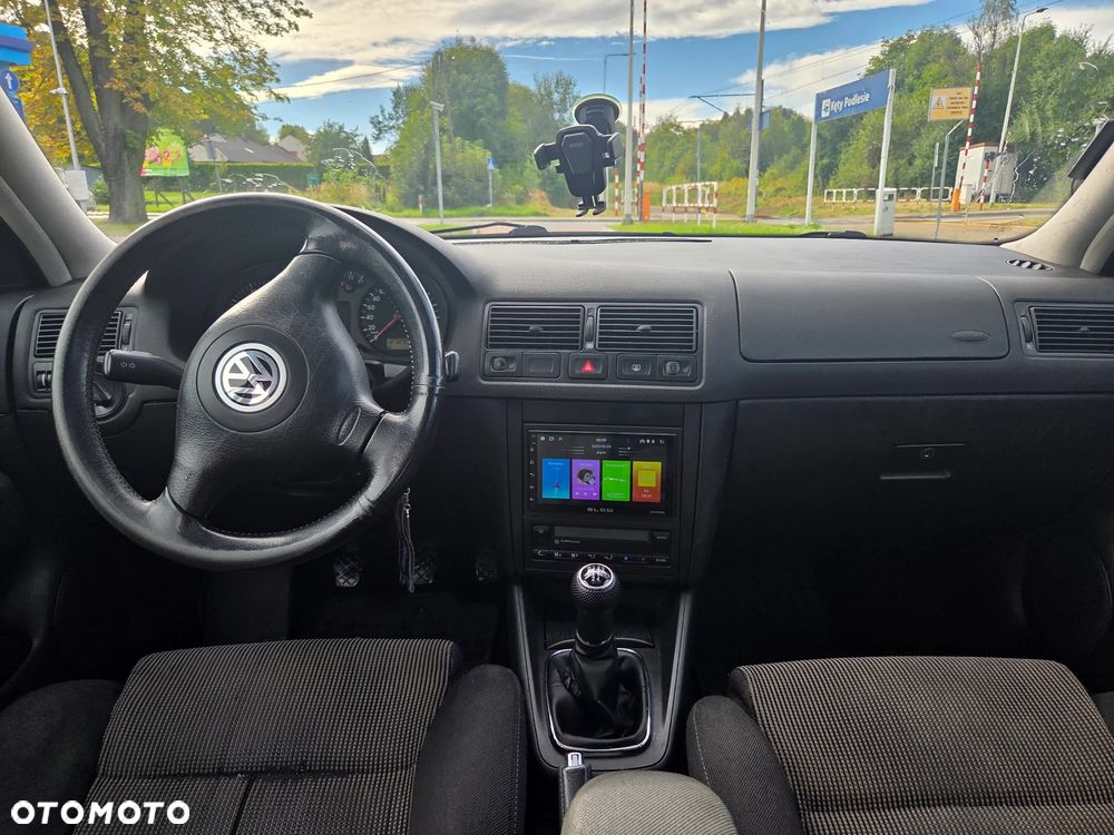 Volkswagen Golf 1.6 - 5