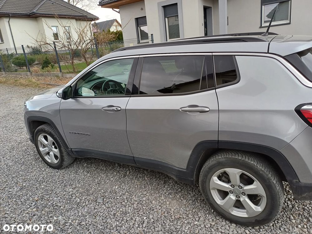 Jeep Compass - 4